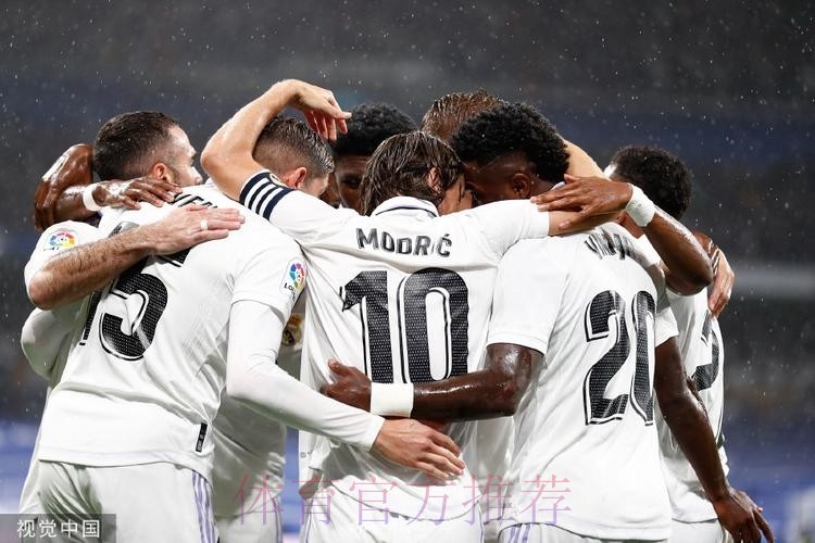 西甲-巴尔韦德22米世界波魔笛破门 皇马3-1塞维利亚 西甲-巴尔韦德22米世界波魔笛破门 皇马3-1塞维利亚